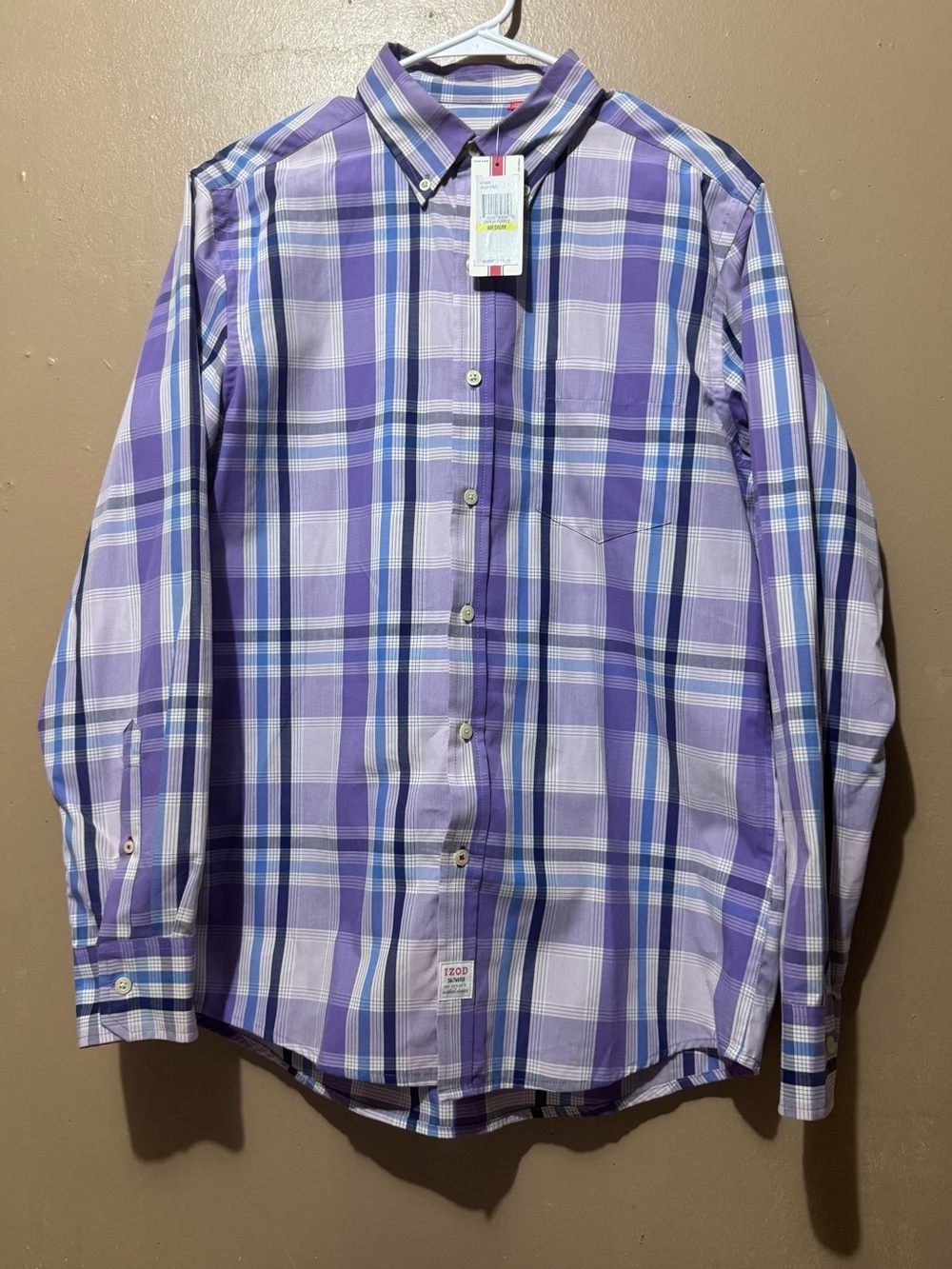 IZOD Saltwater Men's Size M Purple Blue Plaid Long Sleeve Button Down Shirt NWT